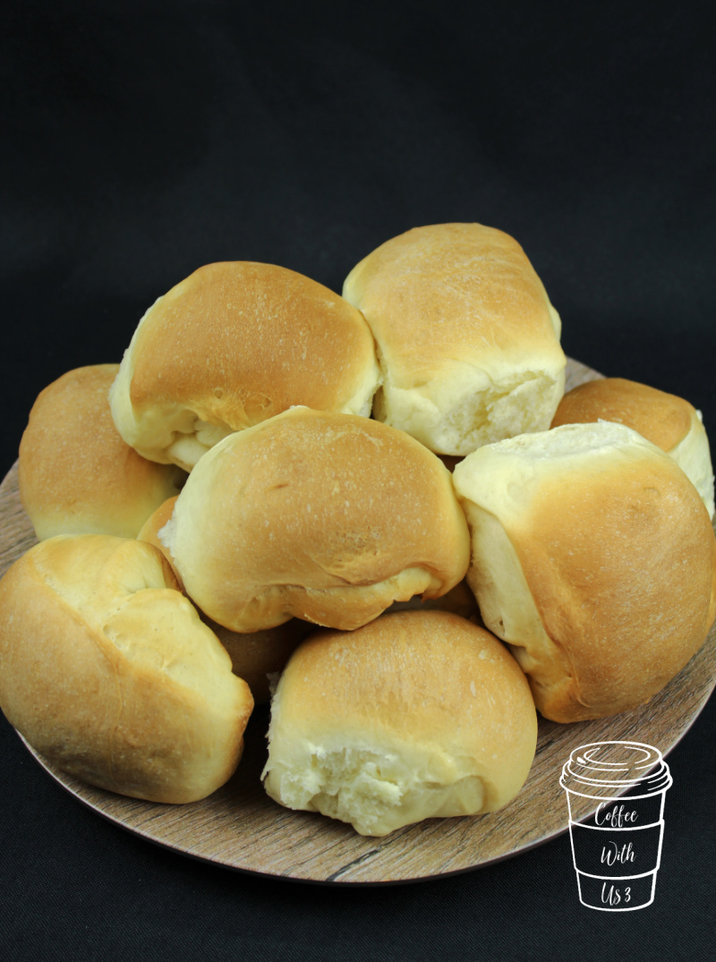 Classic Dinner Rolls