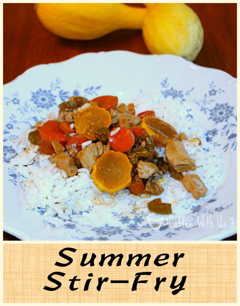 Delicious Summer Stir-Fry is quick and easy! With #chicken and #vegetables