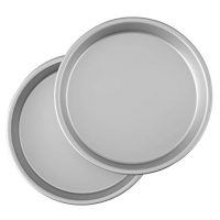 Wilton Aluminum 9-Inch Round Cake Pans, Set of 2