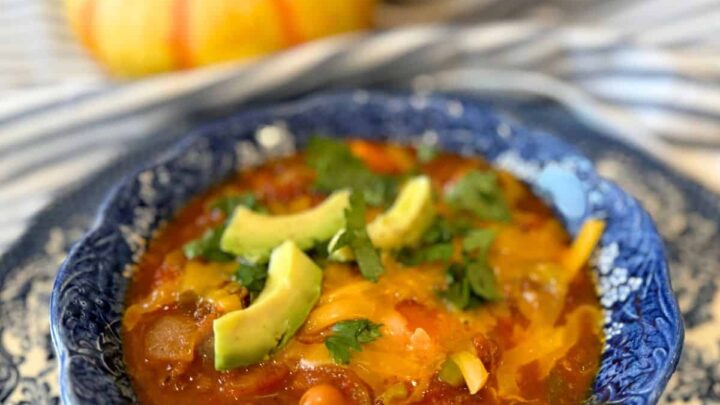 Image for Pumpkin Chili Recipe with Ground Beef, Healthy Fall Meal